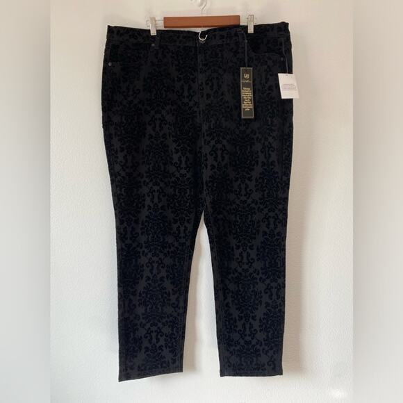 Diane Gilman 22W Whimsigoth Witchy Floral Black Velour Stretch Ankle Pant Sexy - Picture 2 of 11